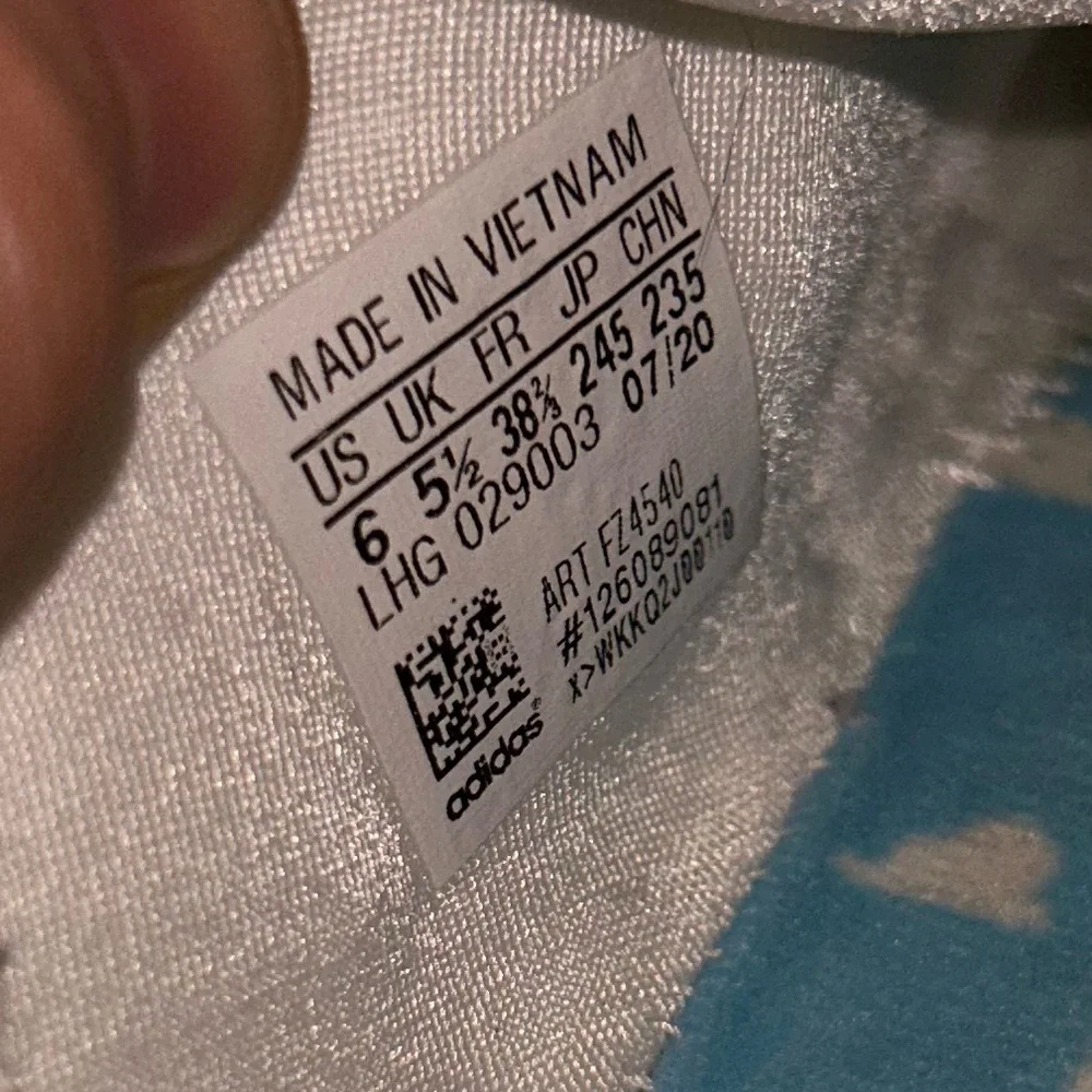 ADIDAS x TOY STORY The Originals NMD_R1 Disney Collab Toy Story White SZ: 6 - Picture 12 of 15